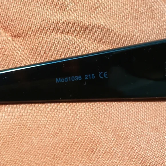 Oleg Cassini sunglasses 🕶 😎 - Picture 2 of 6